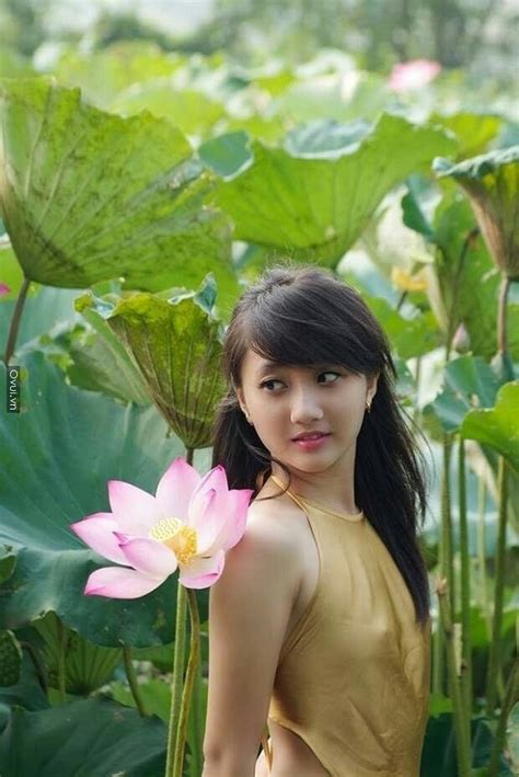 Girl xinh chụp anh nude 